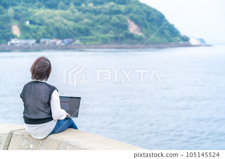Accounting, clerical work, sales clerical work, clerical staff, spreadsheets, graphs, nomad workers Accounting, clerical work, sales clerical work, clerical staff, spreadsheets, graphs, nomad workers 105145524