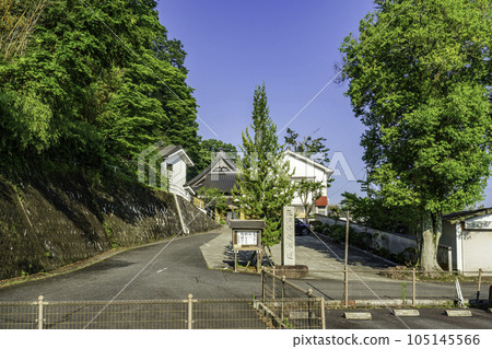 Sera Shomanji Temple East Approach Sera Town, Hiroshima Prefecture Sera Shomanji Temple East Approach Sera Town, Hiroshima Prefecture 105145566