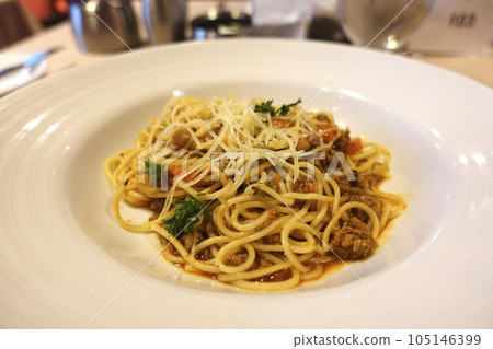 豪華遊輪上的餐食 Pasta 豪華遊輪上的餐食 Pasta 105146399