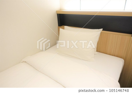 Hotel single bed single room 105146748