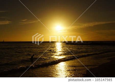 夏威夷 檀香山 日落 威基基海灘 105147565