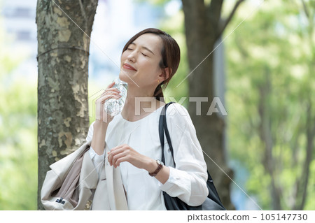 女商人補水 105147730