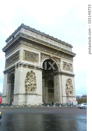 Arch of Etoile on Place Charles de Gaulle in Paris Arch of Etoile on Place Charles de Gaulle in Paris 105149755