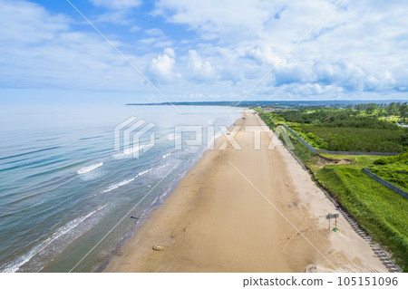 Drone | Chirihama Nagisa Driveway, the only beach in Japan where you can drive by car | Shooting the north direction | Hakui City, Ishikawa Prefecture Drone | Chirihama Nagisa Driveway, the only beach in Japan where you can drive by car | Shooting the north direction | Hakui City, Ishikawa Prefecture 105151096