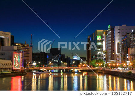 福岡縣中洲市的夜景 105152717