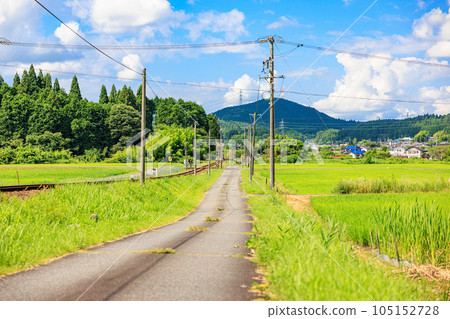 Country Road in Summer: Scenery of Iwamura, Ena City, Gifu Prefecture Country Road in Summer: Scenery of Iwamura, Ena City, Gifu Prefecture 105152728