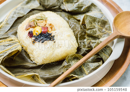 yeonnipbap, lotus, leaf, rice, grain, bean, cook, steamed, healthy, diet, cuisine, food, gourmet, korean, korean food, wrapped, chestnut, date,  105159548