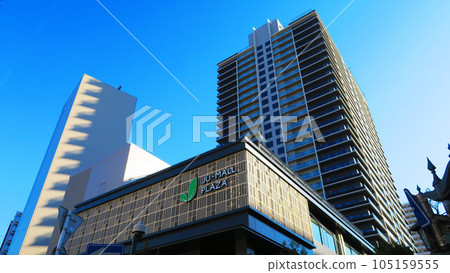 埼玉縣川口市的驕傲塔川口十字和藍天景觀 105159555