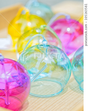 Colorful wind chimes 105163581