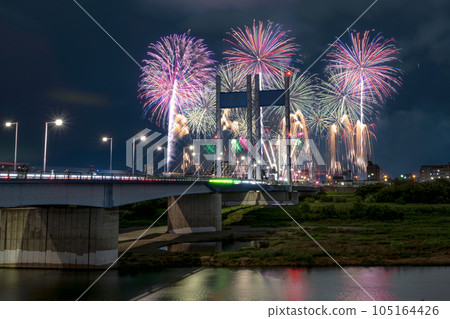 東京SUGOI煙火2023(東京賽馬場煙火大會) 東京SUGOI煙火2023(東京賽馬場煙火大會) 105164426