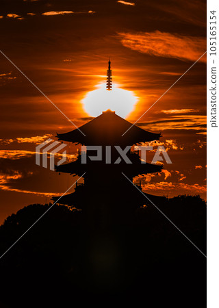 The five-storied pagoda and sunset at Bitsukokubunji Temple in summer The five-storied pagoda and sunset at Bitsukokubunji Temple in summer 105165154