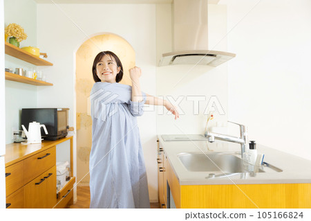 A young woman growing 105166824