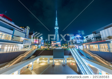 Night view of the illuminated tower reflected on the water surface｜Nagoya City, Aichi Prefecture 105169383