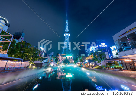 映照在水面上的燈塔夜景｜愛知縣名古屋市 105169388