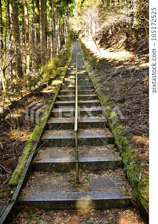 Mt. Ishiwari in the Doshi Massif The approach to Ishiwari Shrine 105172525