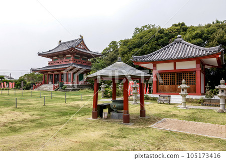 Vermillion Jibo Kannon Suiunzan Choonji Main Hall and Fudodo known for the Lantern Festival 105173416