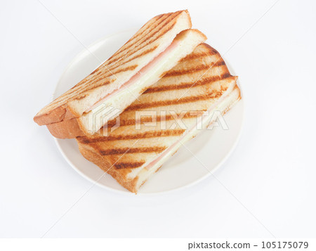 熱三明治火腿奶酪橫截面 105175079