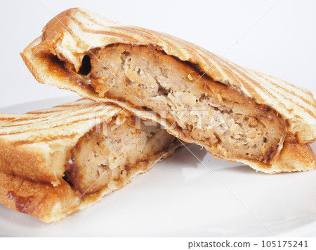 Hot sandwich hamburger Hot sandwich hamburger 105175241