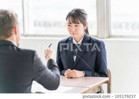 Teachers and students who are troubled by poor grades (career counseling, failing, worrying) Teachers and students who are troubled by poor grades (career counseling, failing, worrying) 105179257