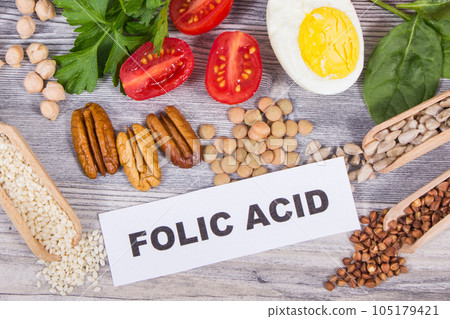 Food containing natural folic acid, dietary fiber and vitamins or minerals. Healthy eating 105179421