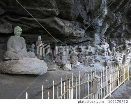 1,500 Rakan (near Uima Cave) at Nokogiriyama Nihonji Temple in Chiba Prefecture 105179720