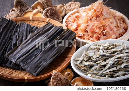 湯湯 湯湯 105180668