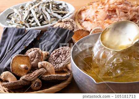 take Japanese soup stock 105181713