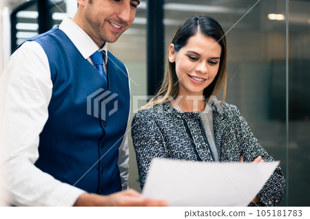 Group of business team meeting and brainstorming at office Group of business team meeting and brainstorming at office 105181783