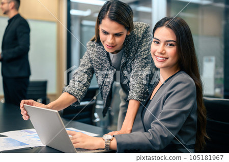 Group of business team meeting and brainstorming at office Group of business team meeting and brainstorming at office 105181967