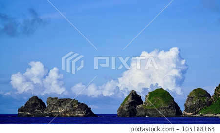 沖繩縣慶良間群島的 Sakbar 岩層 沖繩縣慶良間群島的 Sakbar 岩層 105188163
