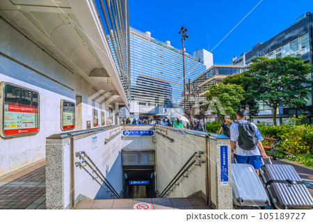 日本橫濱城市景觀防災城市...橫濱地鐵站前（海拔約1.0m）和橫濱車站前的海嘯警報傳輸系統 105189727