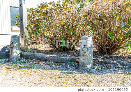 [Important Preservation District for Groups of Traditional Buildings] Piece connecting stones in Tokoro Shimo, Oyama-cho, Saihaku-gun, Tottori Prefecture 105190465