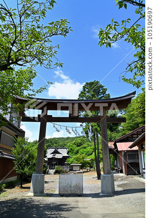國頭神社 埼玉縣皆濃町 夏空國頭神社 105190697