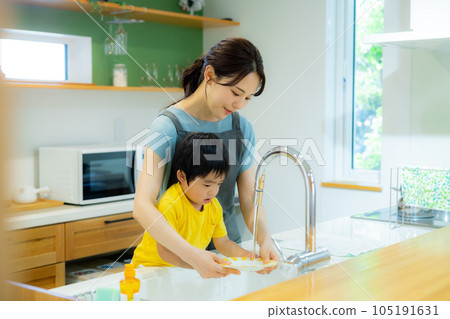 廚房裡的女人 105191631