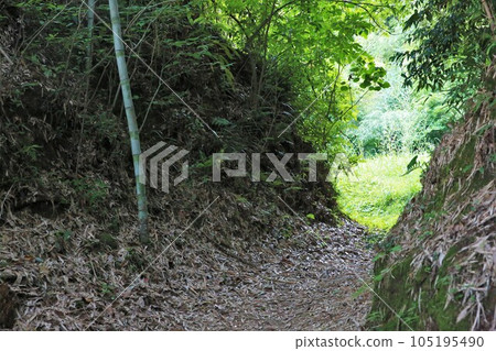 佐渡原城 105195490