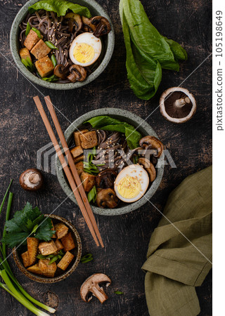 Soba noodle with tofu and mushroom Soba noodle with tofu and mushroom 105198649