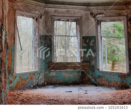 panorama of a large room of ruins panorama of a large room of ruins 105201615