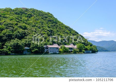 Wakasa, Fukui Prefecture Lake Suigetsu and Nigakushimaso 105211706