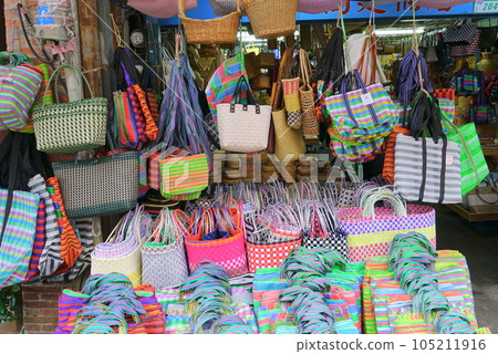 彩色籃子袋,台北市迪化街,台灣 彩色籃子袋,台北市迪化街,台灣 105211916