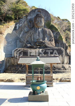 鋸山日本寺大佛～高約31m的巨大石佛 105212950