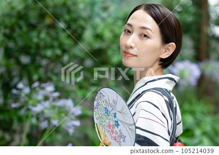 Yukata middle-aged women Yukata middle-aged women 105214039