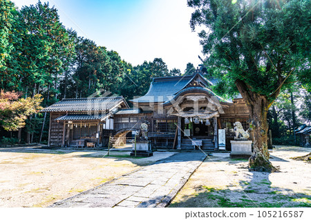 Ogamiyama Shrine Headquarters Autumn Precincts 2 Yonago City, Tottori Prefecture Ogamiyama Shrine Headquarters Autumn Precincts 2 Yonago City, Tottori Prefecture 105216587