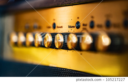 Electric guitar amp level controls 105217227