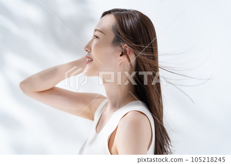 Hair care woman with long hair 105218245