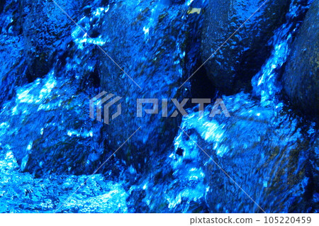 Color flowing river transparent transparent (registered in July 2023) Color flowing river transparent transparent (registered in July 2023) 105220459