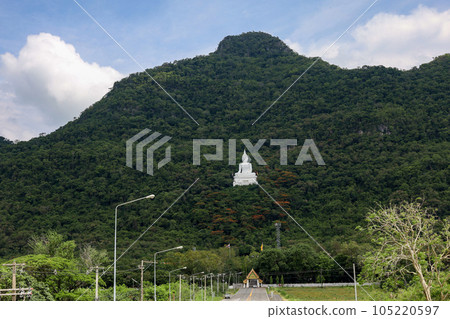 The Wat Thep Phithak Punnaram is famous in thailand The Wat Thep Phithak Punnaram is famous in thailand 105220597