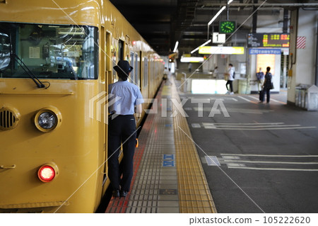 Female conductor 2 before departure of 115 series 105222620