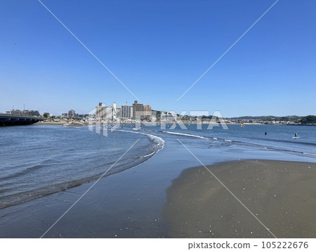 Katase Higashihama beach seen from Enoshima 105222676