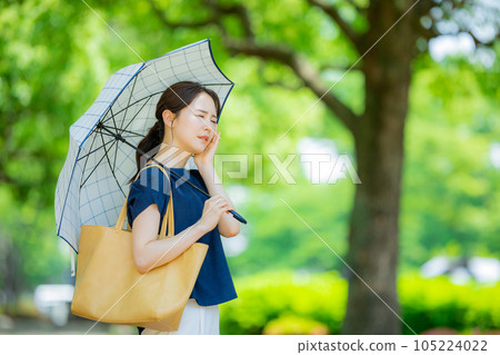 A parasol woman A parasol woman 105224022