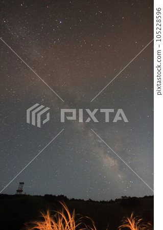 summer starry sky beautiful milky way summer starry sky beautiful milky way 105228596